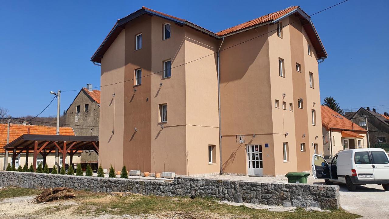 Gračac Villa Dijana מראה חיצוני תמונה